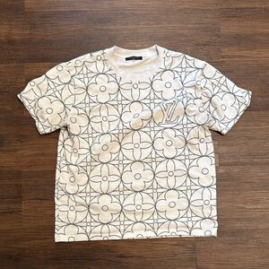Louis Vuitton White Short Sleeve Tee with Playful Pattern